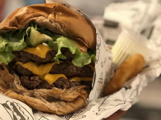 Escarabajo Hamburgueria Bistro