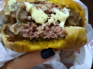 Brabu's Burger Delivery