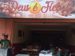 Churrascaria Deus É Fiel